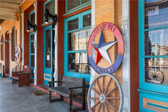 404 Main, Calvert, TX 77837