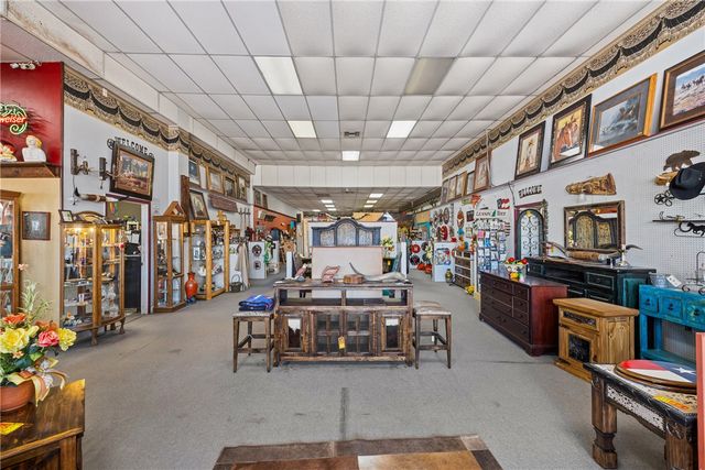 404 Main, Calvert, TX 77837