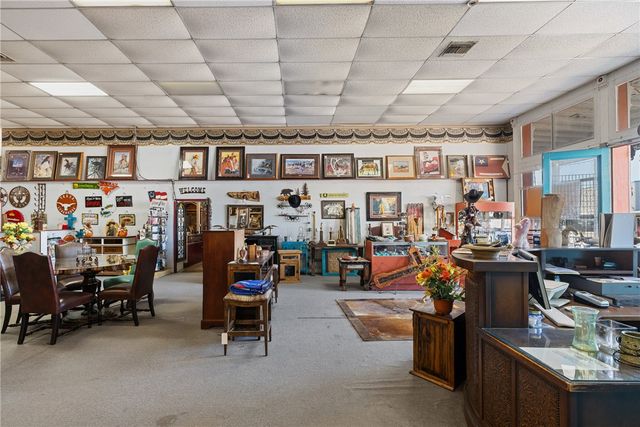 404 Main, Calvert, TX 77837
