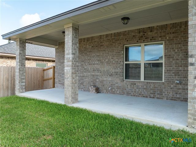 604 Dred Roger Circle, Killeen, TX 76542