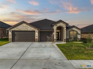 604 Dred Roger Circle, Killeen, TX 76542