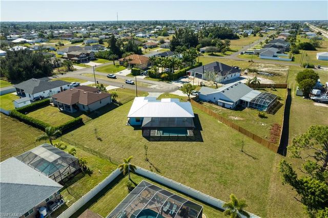11 SW 18th PL, Cape Coral, FL 33991