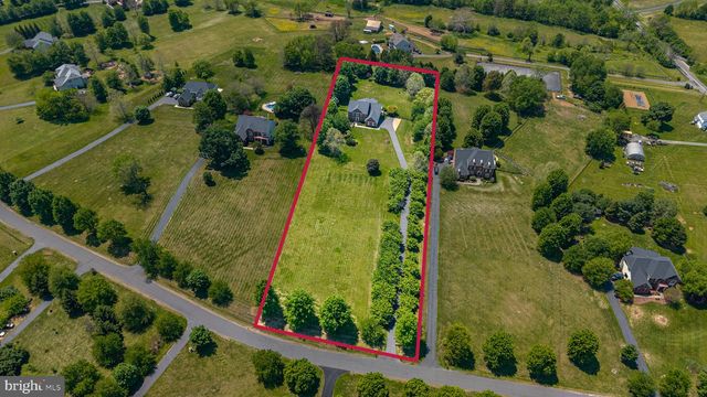16555 CHESTNUT OVERLOOK DR, Purcellville, VA 20132