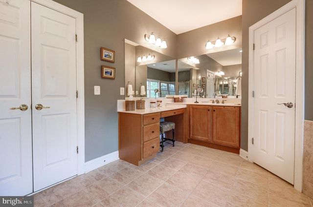 16555 CHESTNUT OVERLOOK DR, Purcellville, VA 20132