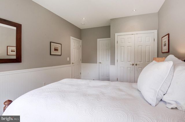 16555 CHESTNUT OVERLOOK DR, Purcellville, VA 20132