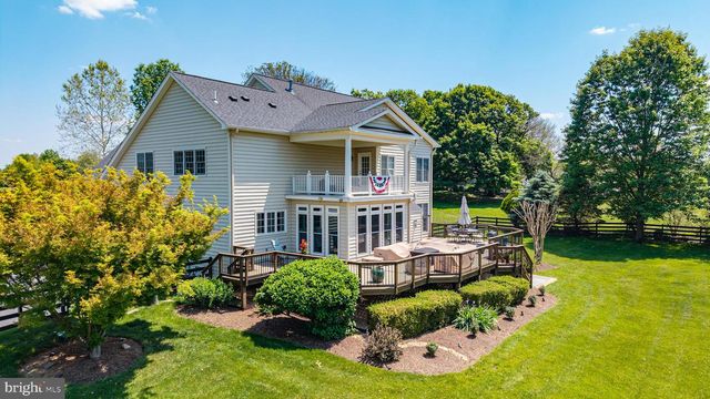 16555 CHESTNUT OVERLOOK DR, Purcellville, VA 20132