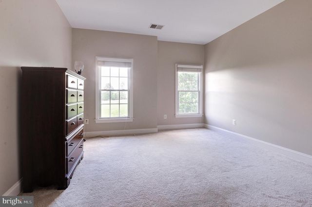 16555 CHESTNUT OVERLOOK DR, Purcellville, VA 20132