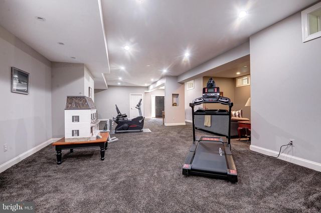 16555 CHESTNUT OVERLOOK DR, Purcellville, VA 20132