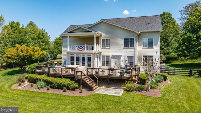 16555 CHESTNUT OVERLOOK DR, Purcellville, VA 20132