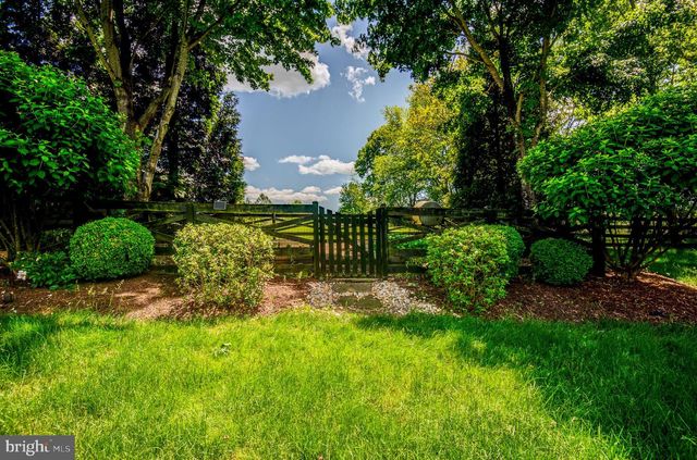 16555 CHESTNUT OVERLOOK DR, Purcellville, VA 20132