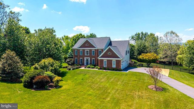16555 CHESTNUT OVERLOOK DR, Purcellville, VA 20132