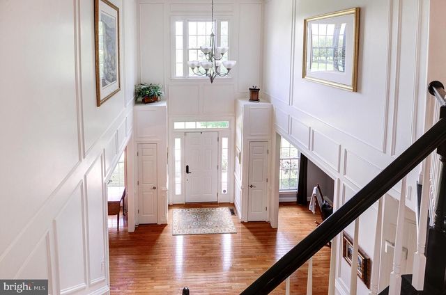 16555 CHESTNUT OVERLOOK DR, Purcellville, VA 20132