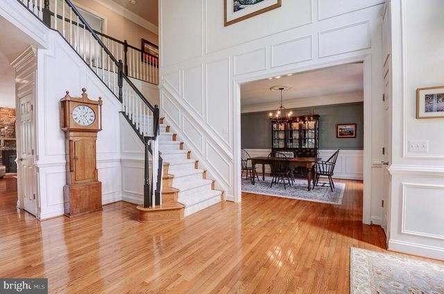 16555 CHESTNUT OVERLOOK DR, Purcellville, VA 20132