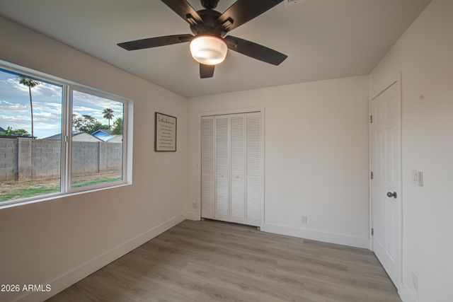 6427 W LAWRENCE Road, Glendale, AZ 85301