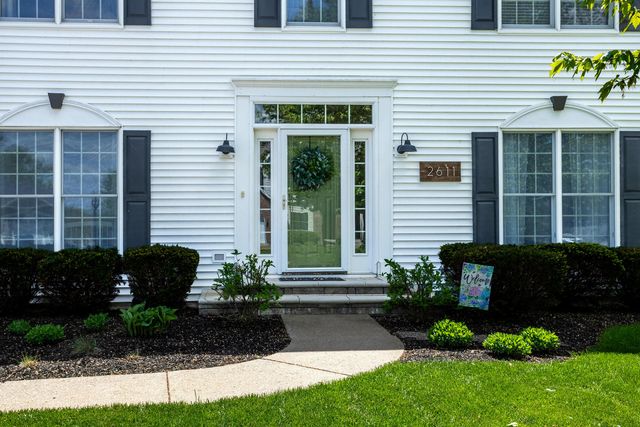2611 Heather Glen Circle, Bettendorf, IA 52722