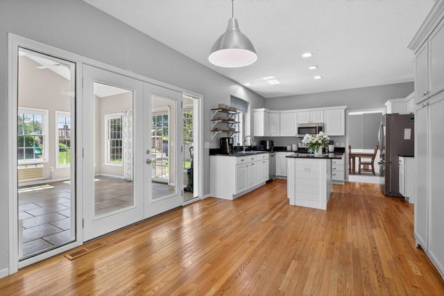 2611 Heather Glen Circle, Bettendorf, IA 52722