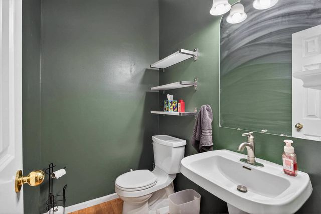 2611 Heather Glen Circle, Bettendorf, IA 52722