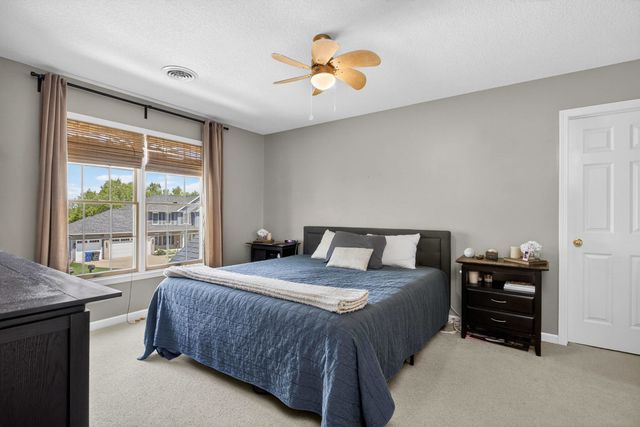 2611 Heather Glen Circle, Bettendorf, IA 52722