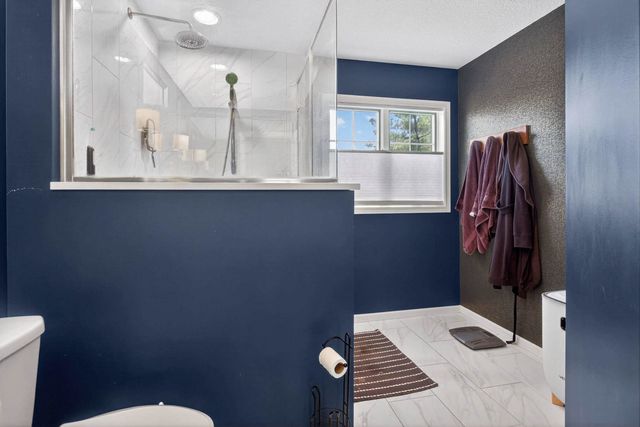 2611 Heather Glen Circle, Bettendorf, IA 52722