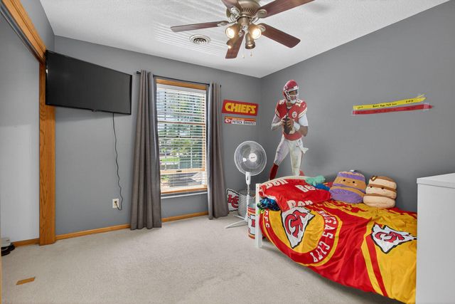 2611 Heather Glen Circle, Bettendorf, IA 52722