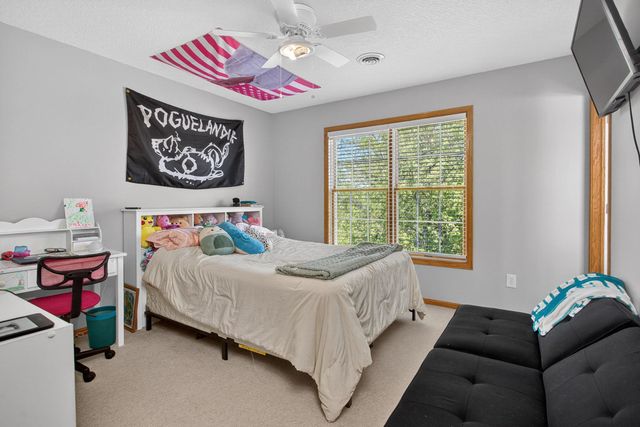 2611 Heather Glen Circle, Bettendorf, IA 52722