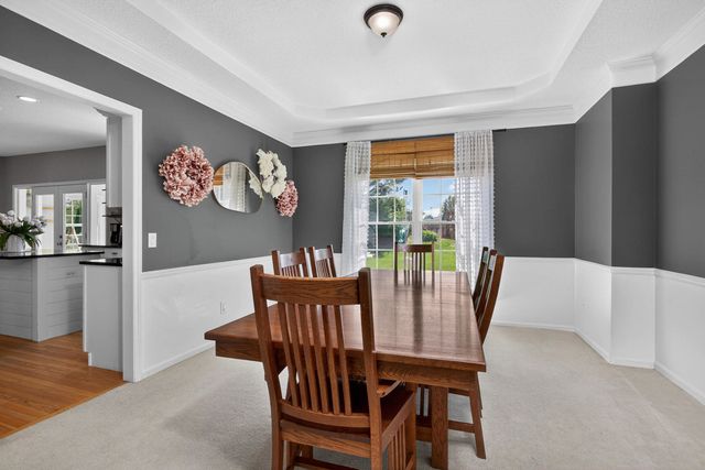 2611 Heather Glen Circle, Bettendorf, IA 52722