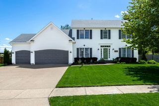 2611 Heather Glen Circle, Bettendorf, IA 52722