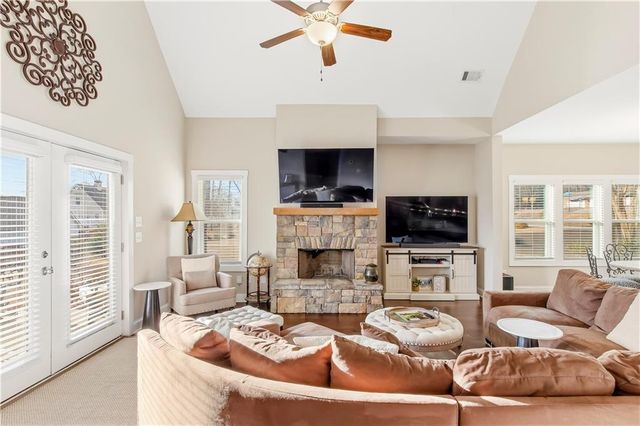 40 E Second Street, Newnan, GA 30263