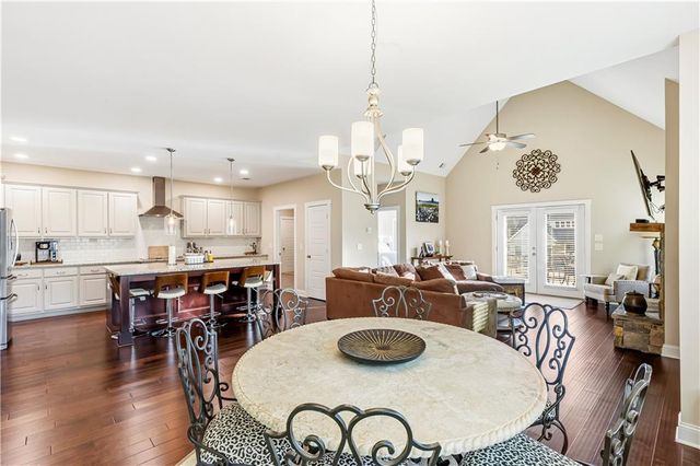 40 E Second Street, Newnan, GA 30263