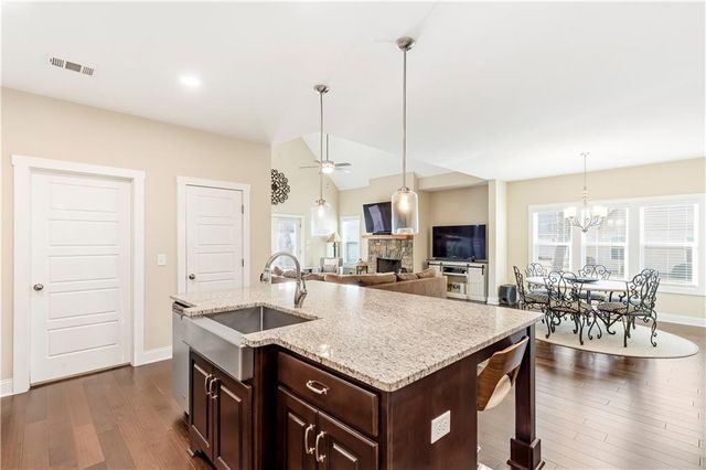 40 E Second Street, Newnan, GA 30263