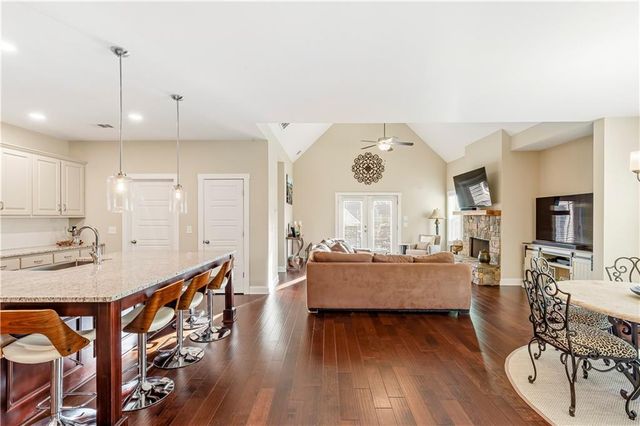 40 E Second Street, Newnan, GA 30263