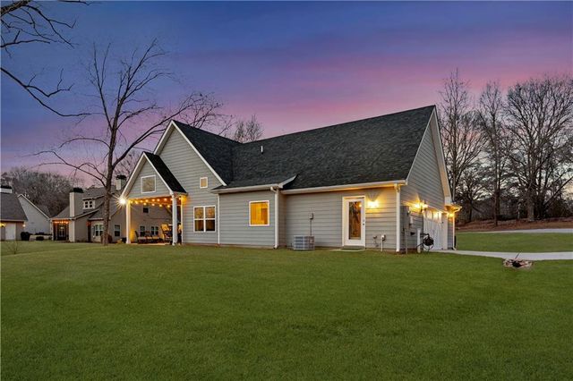 40 E Second Street, Newnan, GA 30263