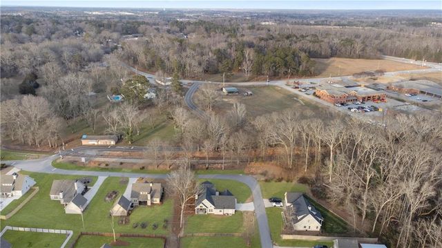 40 E Second Street, Newnan, GA 30263