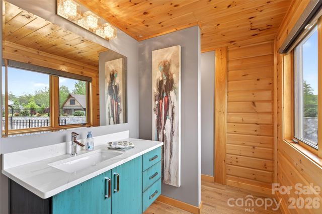 3097 W Moonlight Place, Morganton, NC 28655