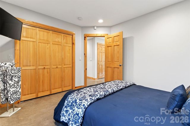 3097 W Moonlight Place, Morganton, NC 28655