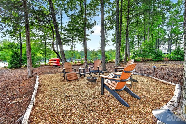 3097 W Moonlight Place, Morganton, NC 28655