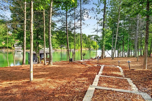 3097 W Moonlight Place, Morganton, NC 28655