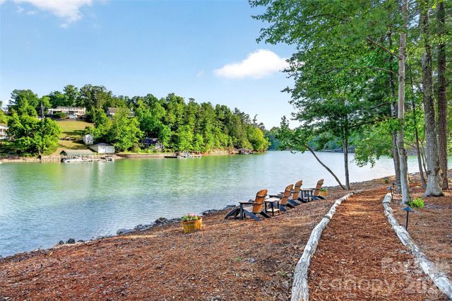 3097 W Moonlight Place, Morganton, NC 28655