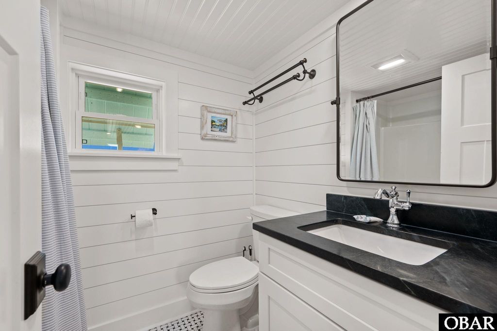 Image 11 of property listing at 104 E Soundside Road, Nags Head, NC 27959