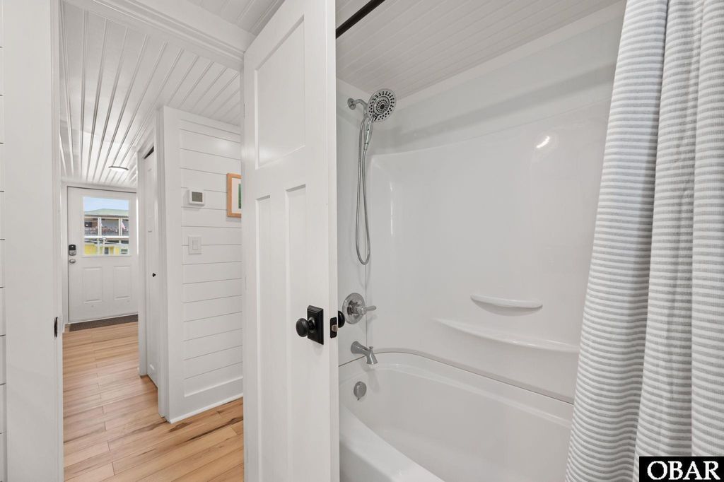 Image 12 of property listing at 104 E Soundside Road, Nags Head, NC 27959