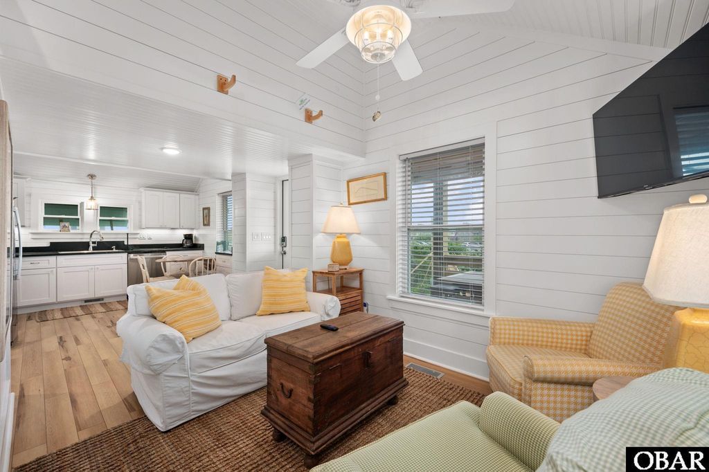 Image 4 of property listing at 104 E Soundside Road, Nags Head, NC 27959