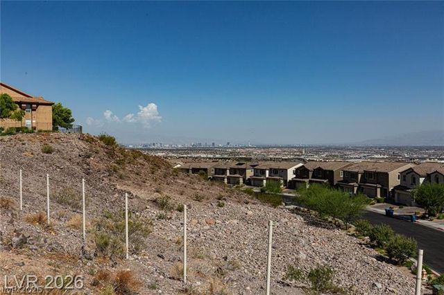 231 West Horizon Ridge Parkway 1126, Henderson, NV 89012