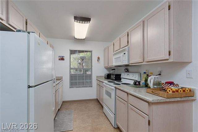 231 West Horizon Ridge Parkway 1126, Henderson, NV 89012