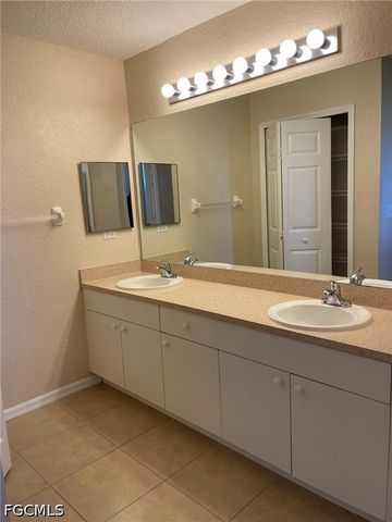 1835 NW 31st TER, Cape Coral, FL 33993
