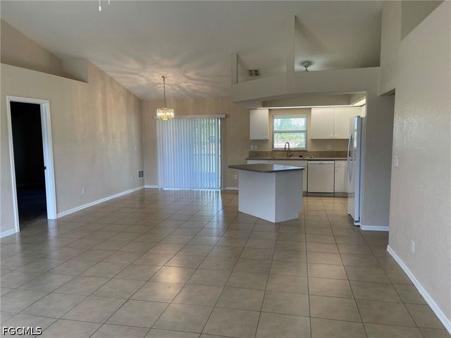 1835 NW 31st TER, Cape Coral, FL 33993