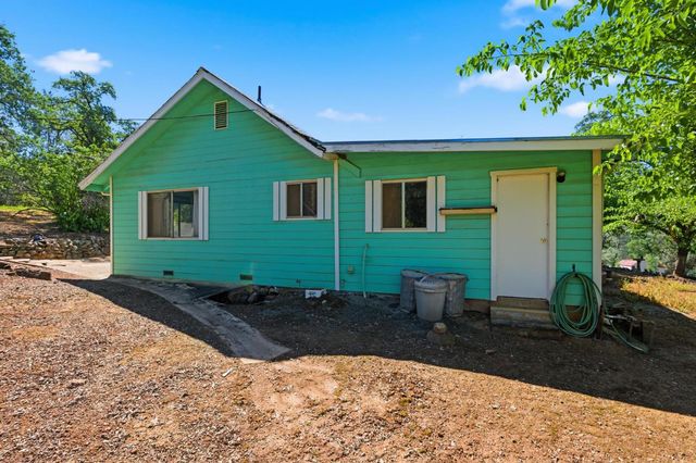 105 Swedes Flat Rd, Oroville, CA 95966