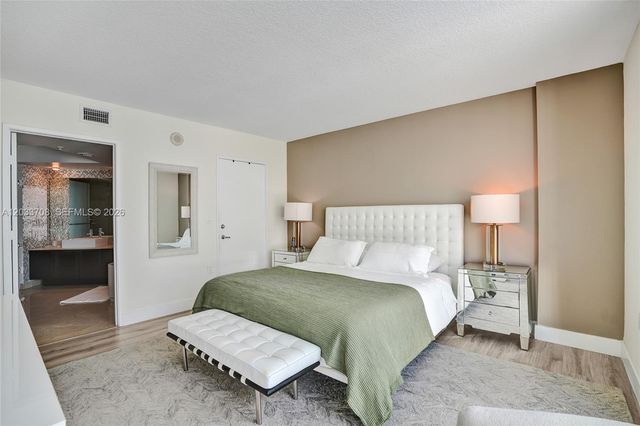 150 Sunny Isles Blvd 1-1601, Sunny Isles Beach, FL 33160
