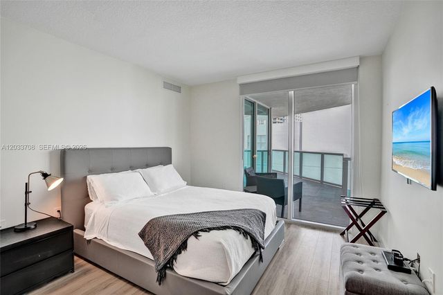 150 Sunny Isles Blvd 1-1601, Sunny Isles Beach, FL 33160