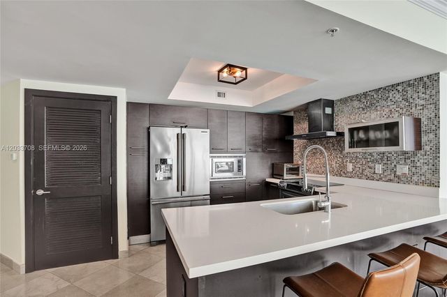 150 Sunny Isles Blvd 1-1601, Sunny Isles Beach, FL 33160