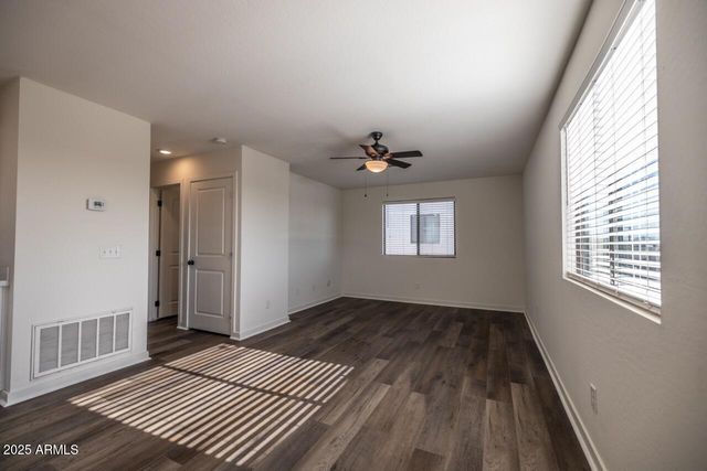 1135 E CHIPMAN Road, Phoenix, AZ 85040